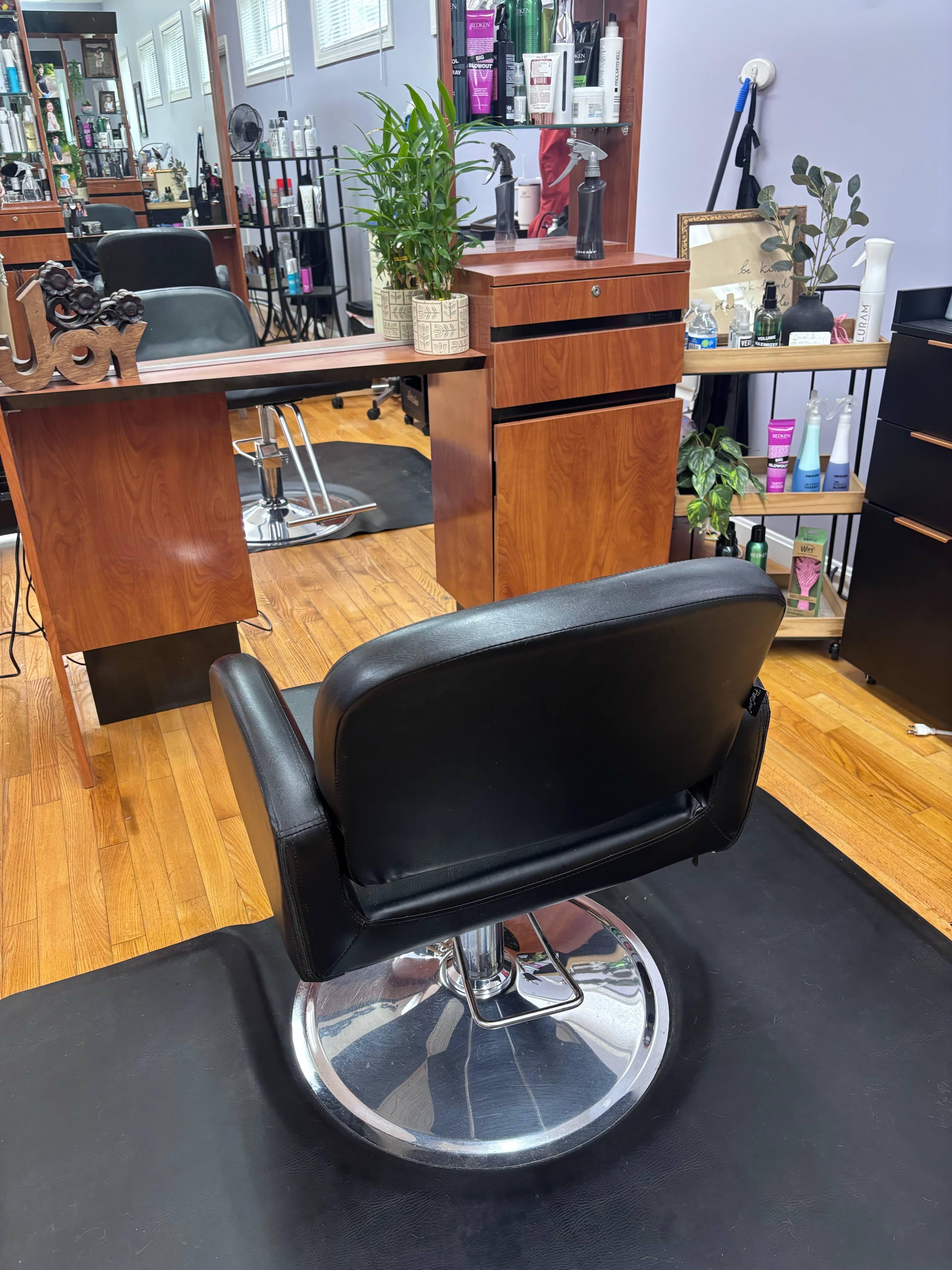 Karen's styling chair and station in the salon